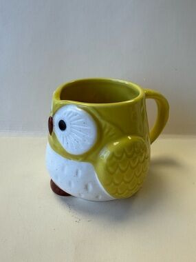 Vintage Kotobuki Mino Ware Japanese Lucky Pottery Ceramic Yellow Owl Mug Cup.